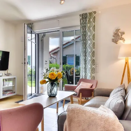 Strandlaeufer In Der Sofie * بينز