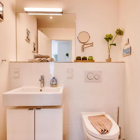 Strandlaeufer In Der Sofie